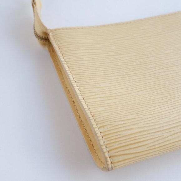 Authentic Preowned Louis Vuitton Beige Epi Leather Pochette Shoulder Bag - Picture 6 of 14